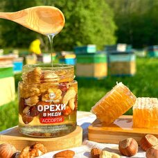 Орехи в меду, ассорти